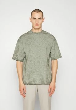 DRYKORN HUNT - Print T-shirt - Green