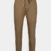 DRYKORN JEGER - Trousers - Brown