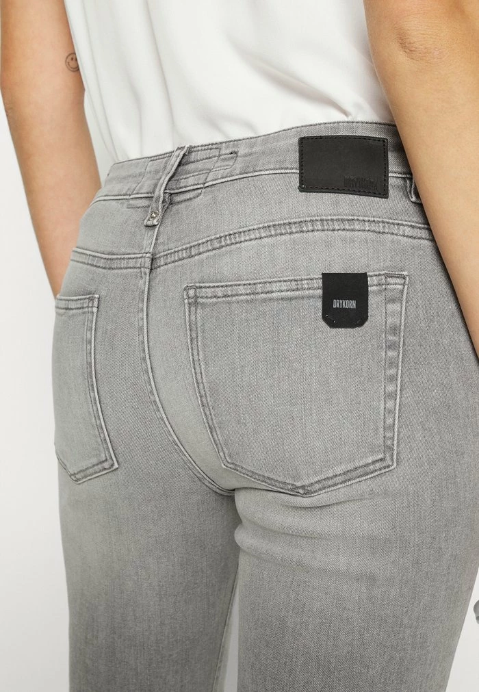 DRYKORN NEED - Jeans Skinny Fit - Grau - Image 4