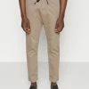 DRYKORN JEGER - Trousers - Brown