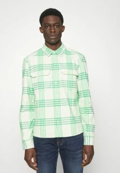 DRYKORN PHASMO - Shirt - Grün