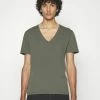 DRYKORN QUENTIN - Basic T-shirt - Green