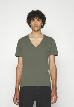 DRYKORN QUENTIN - Basic T-shirt - Green