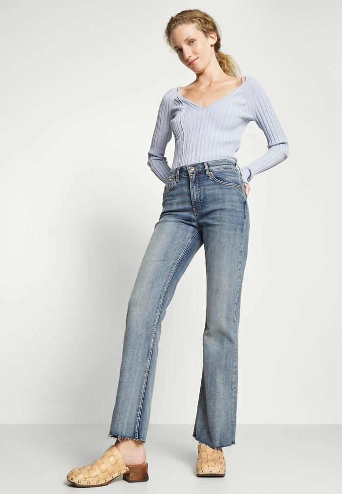 DRYKORN FAR - Flared Jeans - Blue - Image 4