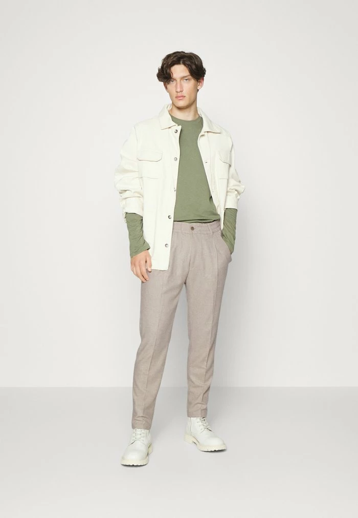 DRYKORN CHASY - Trousers - Brown - Image 2