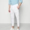 DRYKORN CHASY - Chinos - White